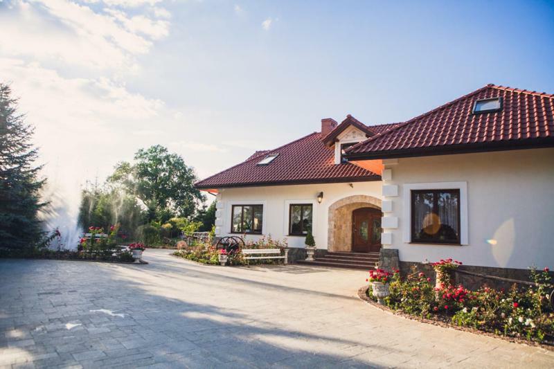 Dworek Kurowski Szczecin Luaran gambar